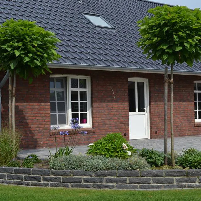 Haus mit Vorgarten